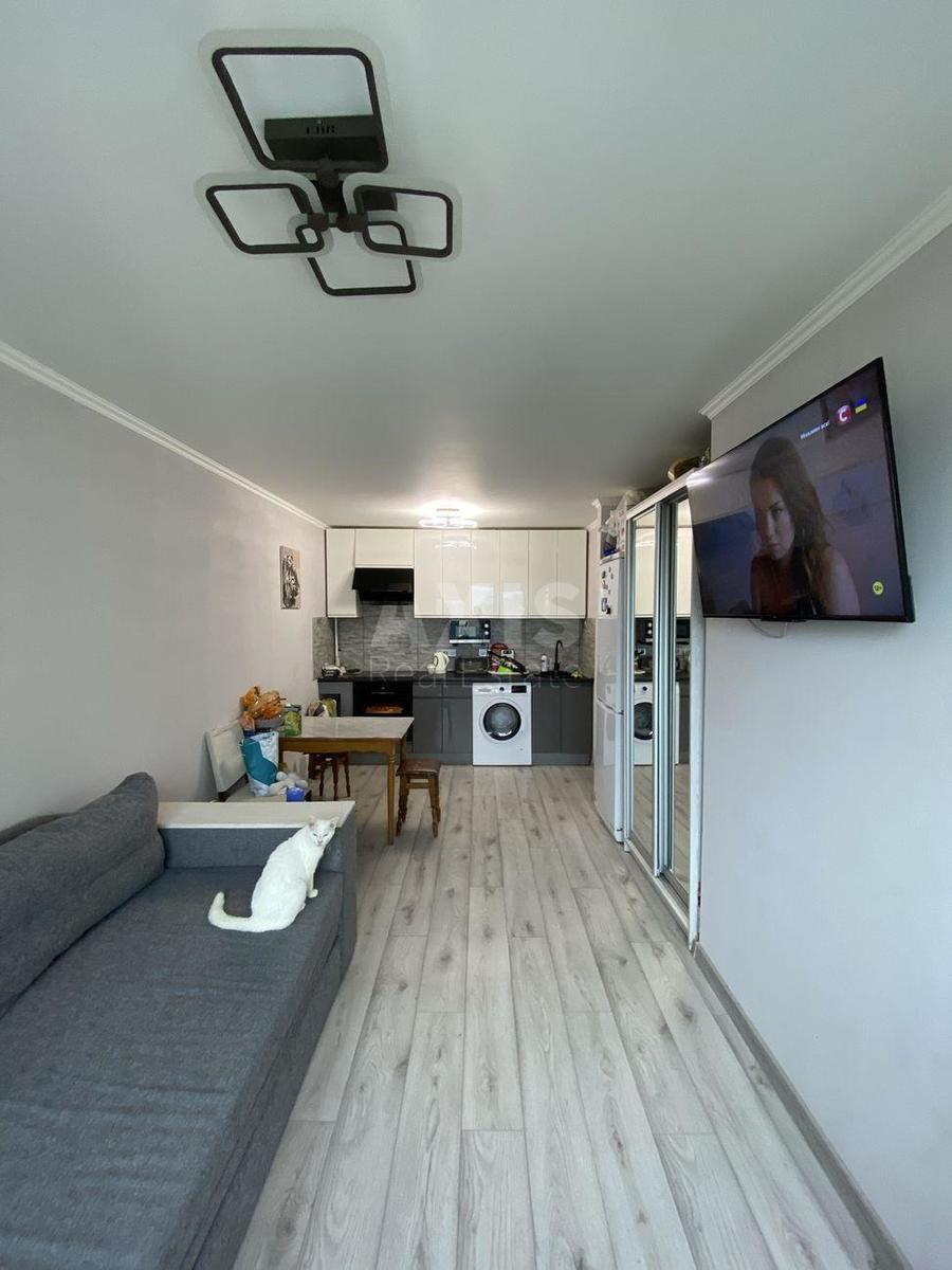 1k apartment vul. Myropil's'ka 16Б5