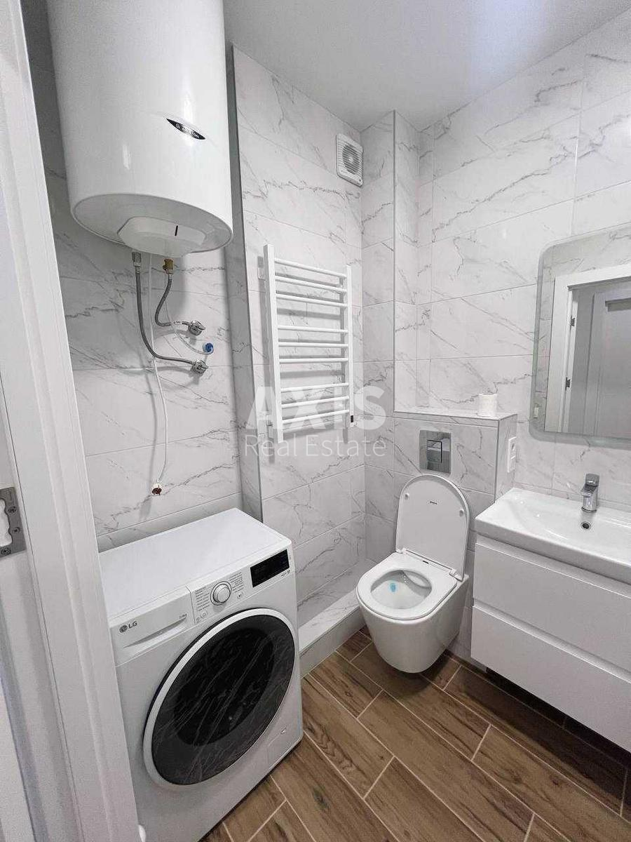 1k apartment vul. Saljutna 2Б401716