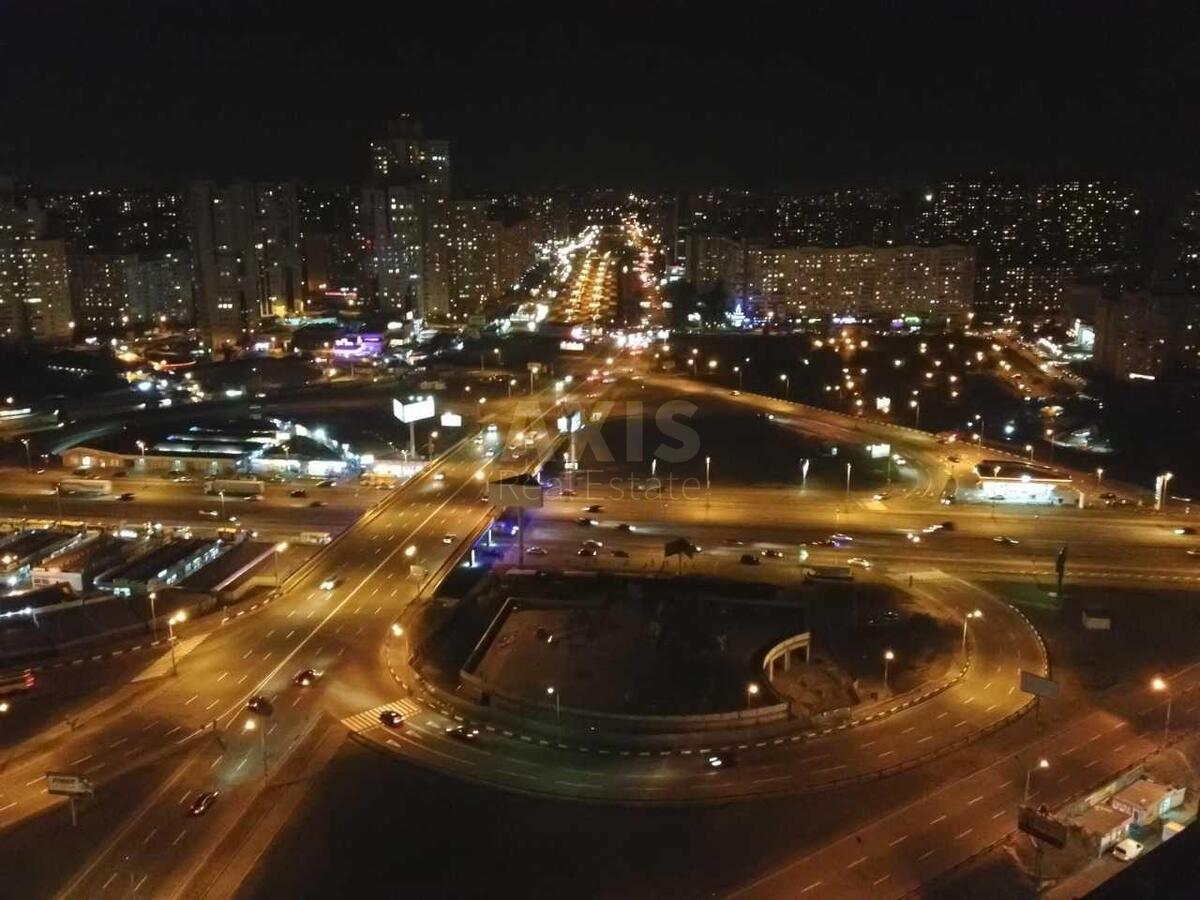 Office vul. Myshugy Oleksandra 12А, 136m211