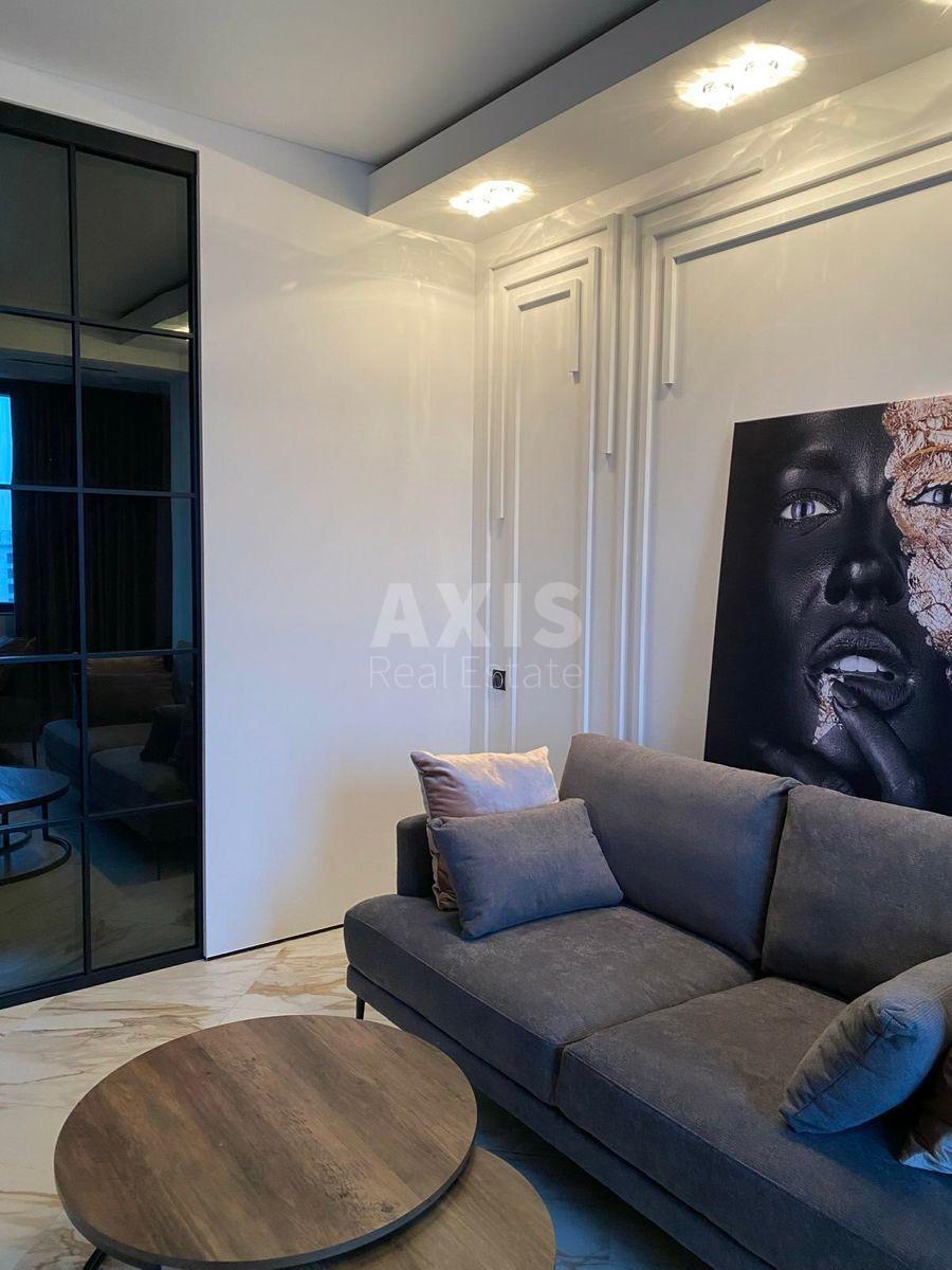 3k apartment vul. Dragomyrova Myhajla 14Б4