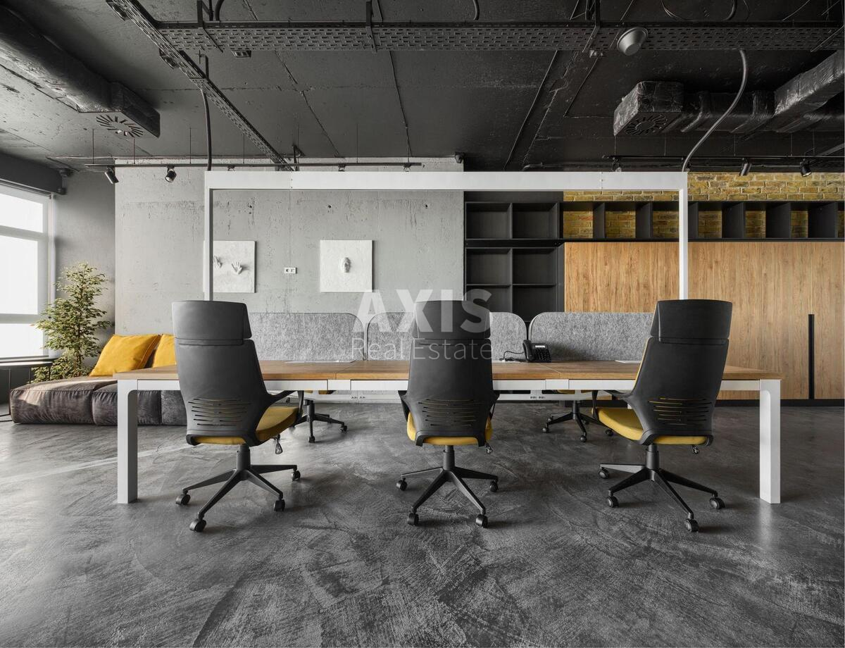 Office uzv. Klovs'kyj 7, 100m25