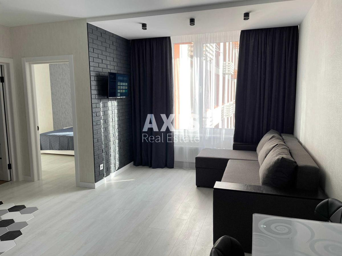 1k apartment nab. Dniprovs'ka 20Б1