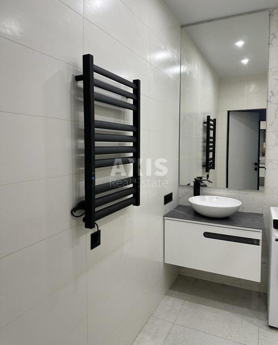 1k apartment nab. Dniprovs'ka 18438424