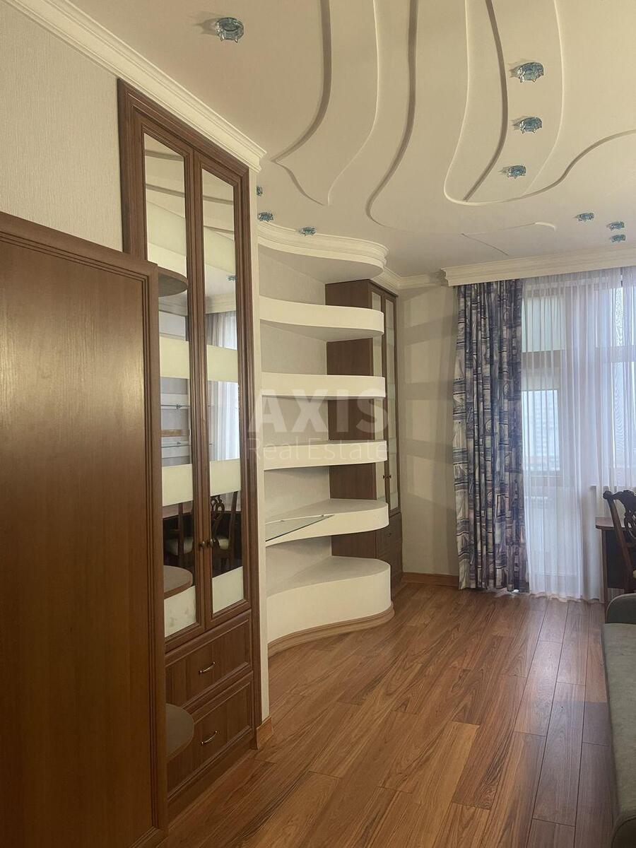 4k apartment vul. Jevgena Konoval'cja 32Б625283