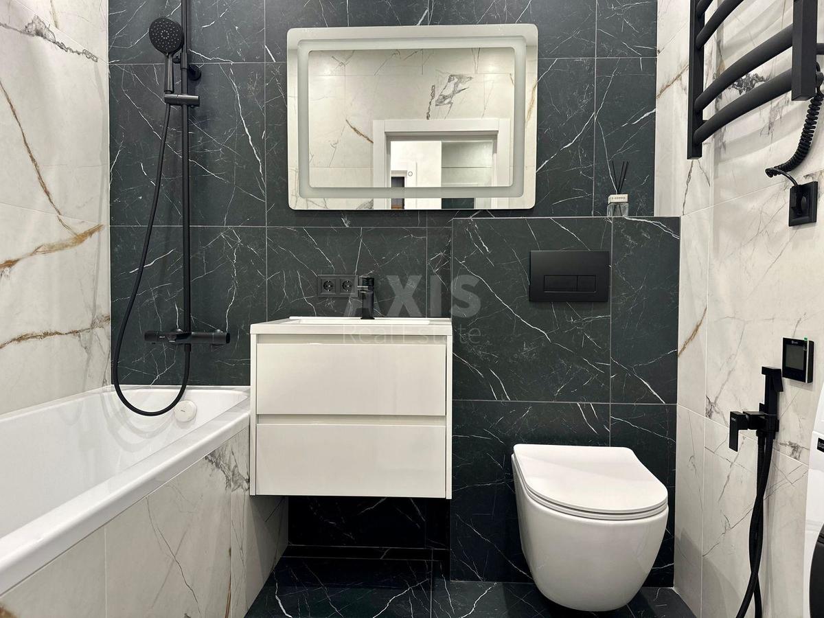 1k apartment vul. Rodyny Kristeriv 205