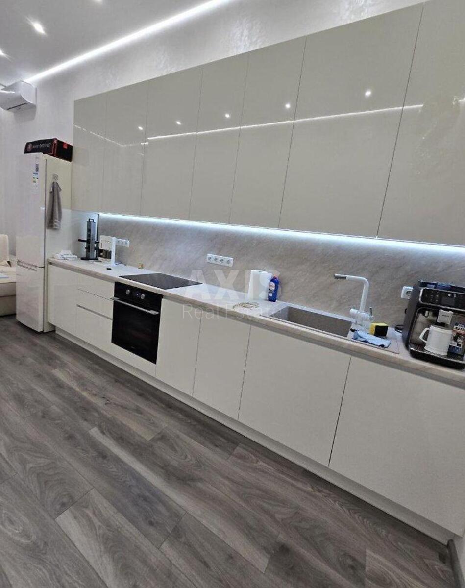 1k apartment vul. Oleksandra Olesja 10/257755