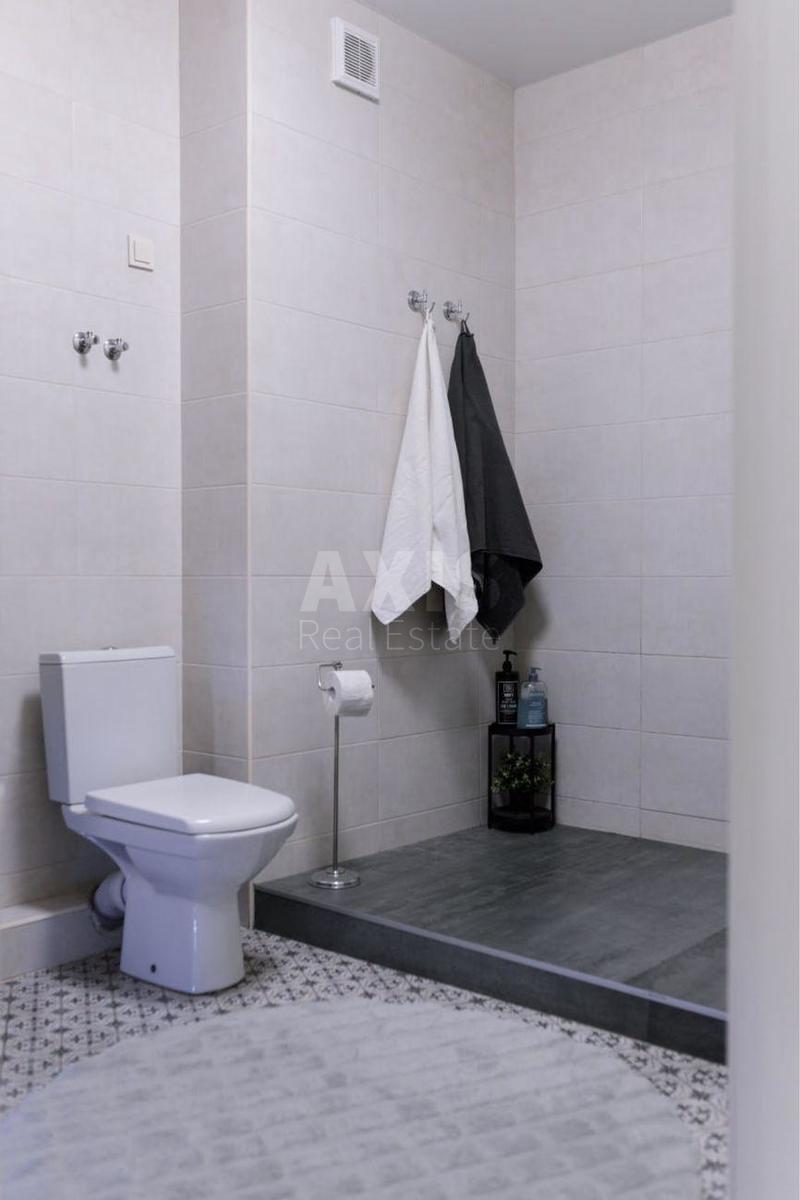 2k apartment vul. Myloslavs'ka 206