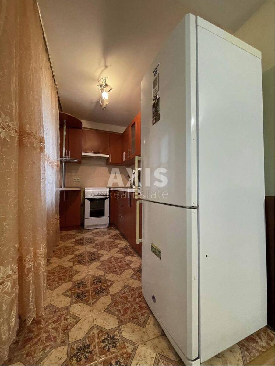 3k apartment vul. Novodarnyc'ka 274