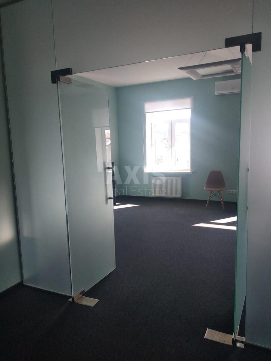 Office vul. Shhekavyc'ka 30/39, 218m23