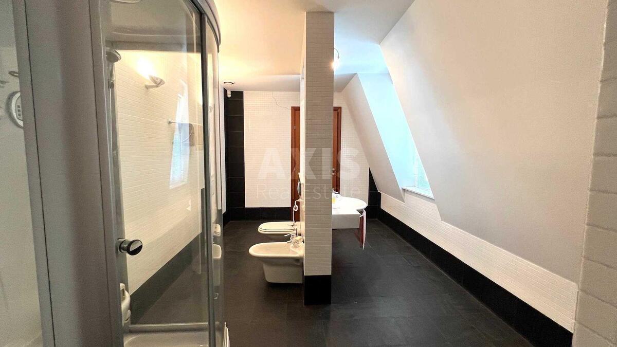 Office vul. Skovorody Grygorija 17, 1100m24
