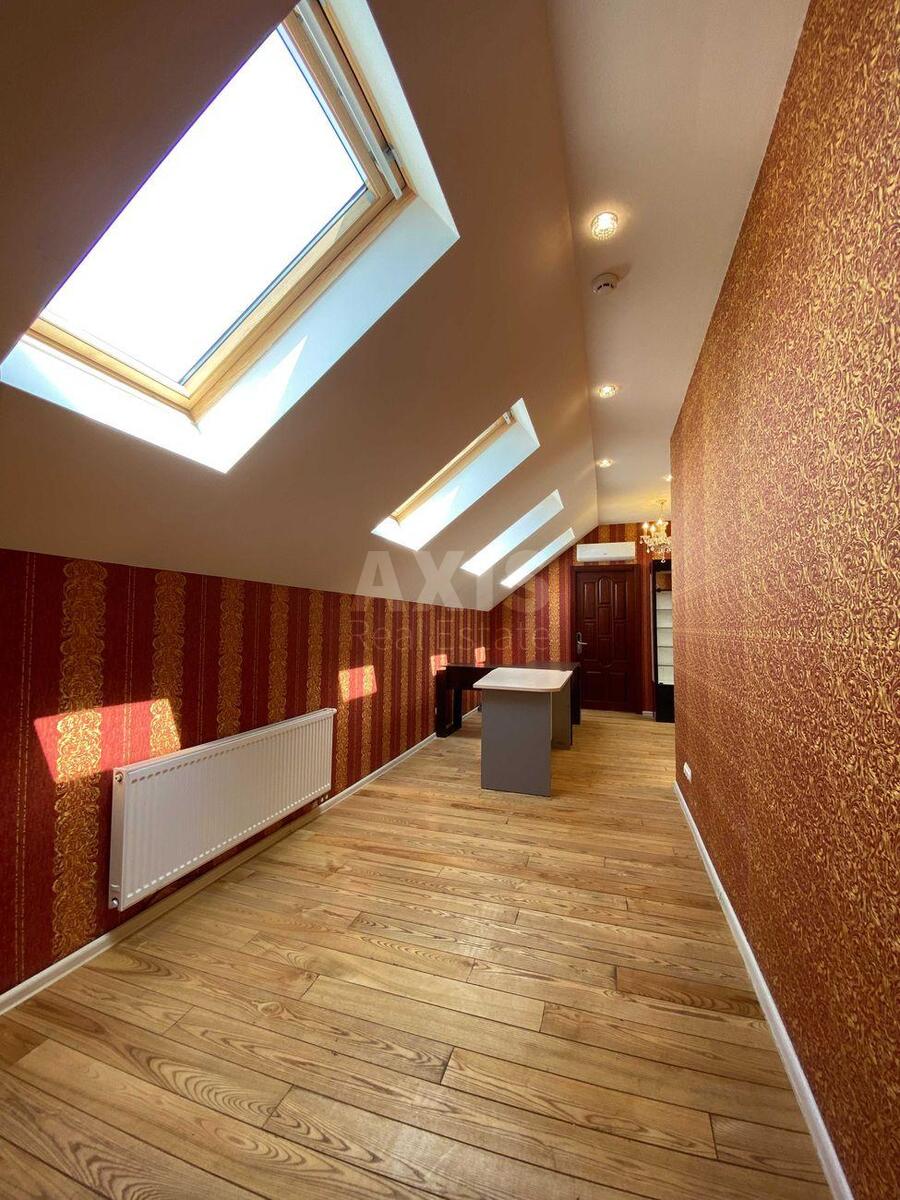 Office prov. Kolomyjs'kyj 20, 51m20