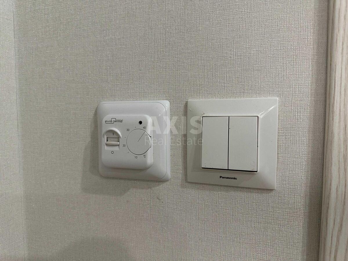 2k apartment vul. Chervonopil's'ka 2Г10