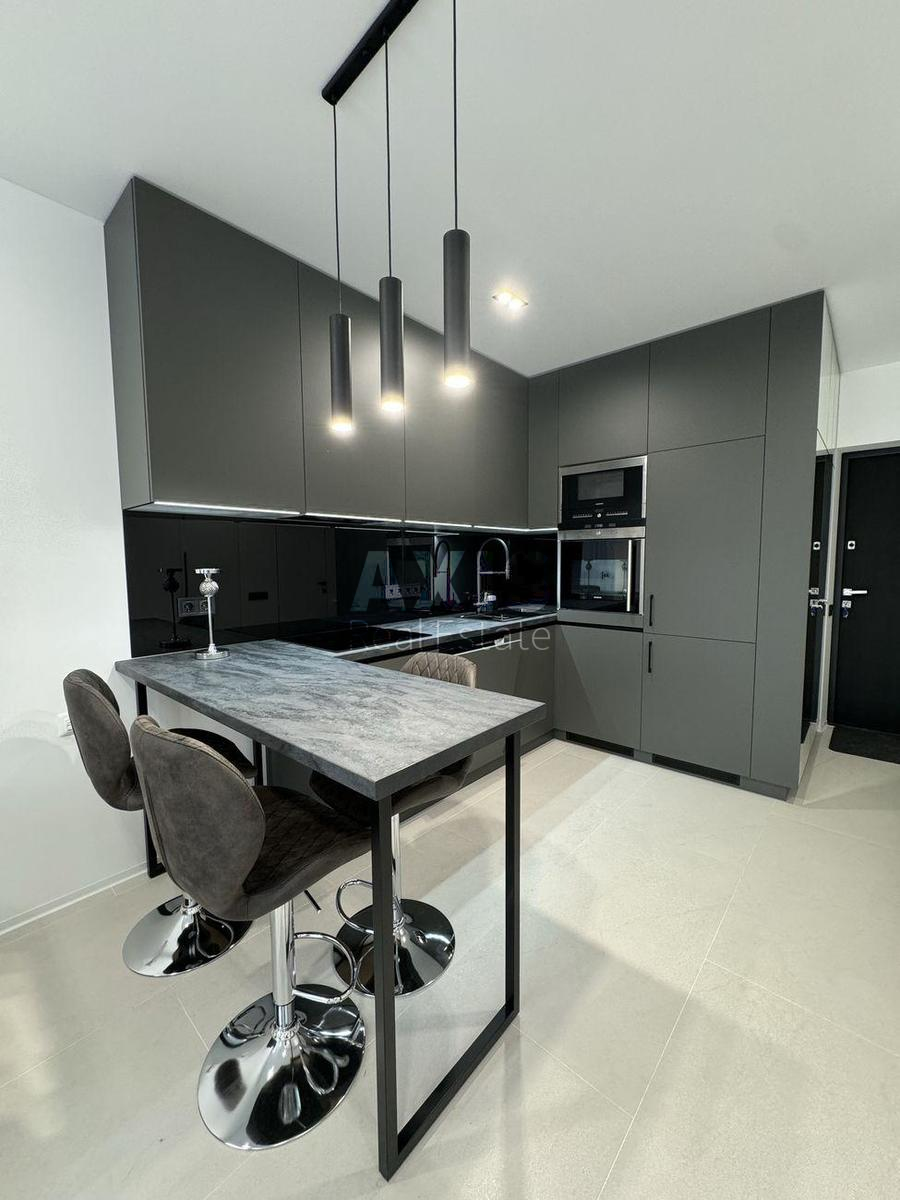 1k apartment vul. Vasyl'kivs'ka 11