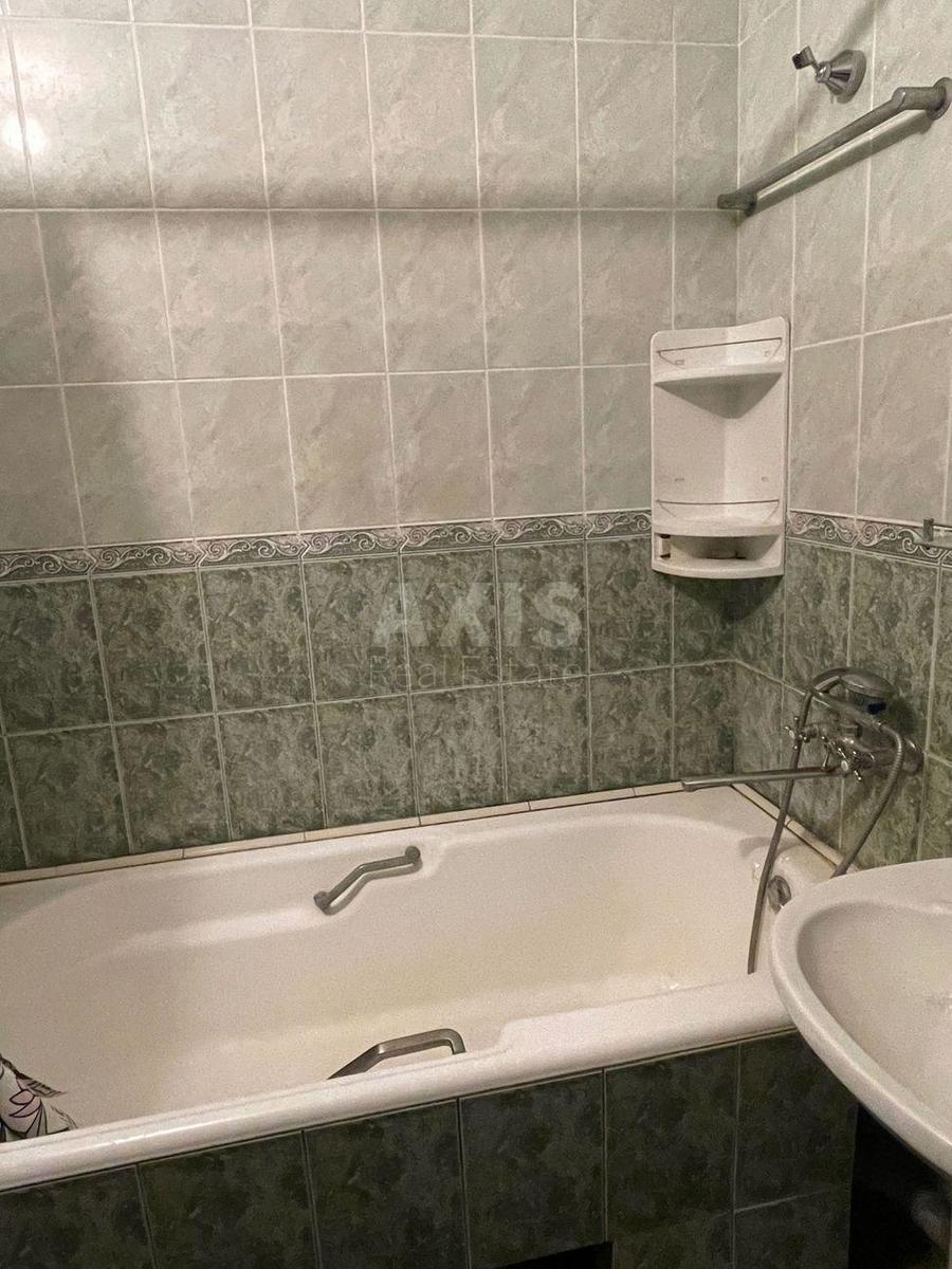 2к квартира ул. Митрополита Андрея Шептицкого 26