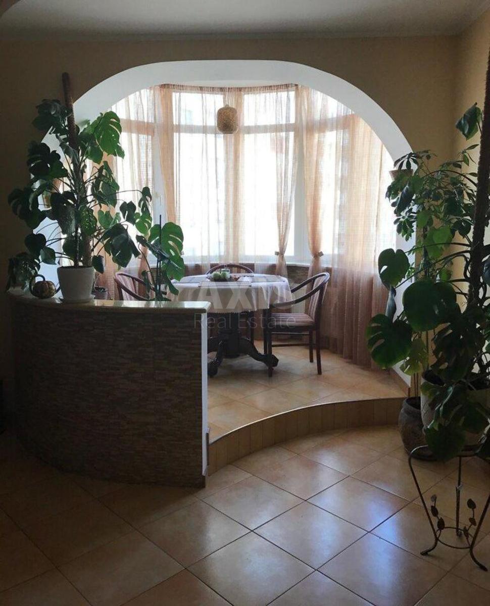 3k apartment vul. Chornovola V'jacheslava 251