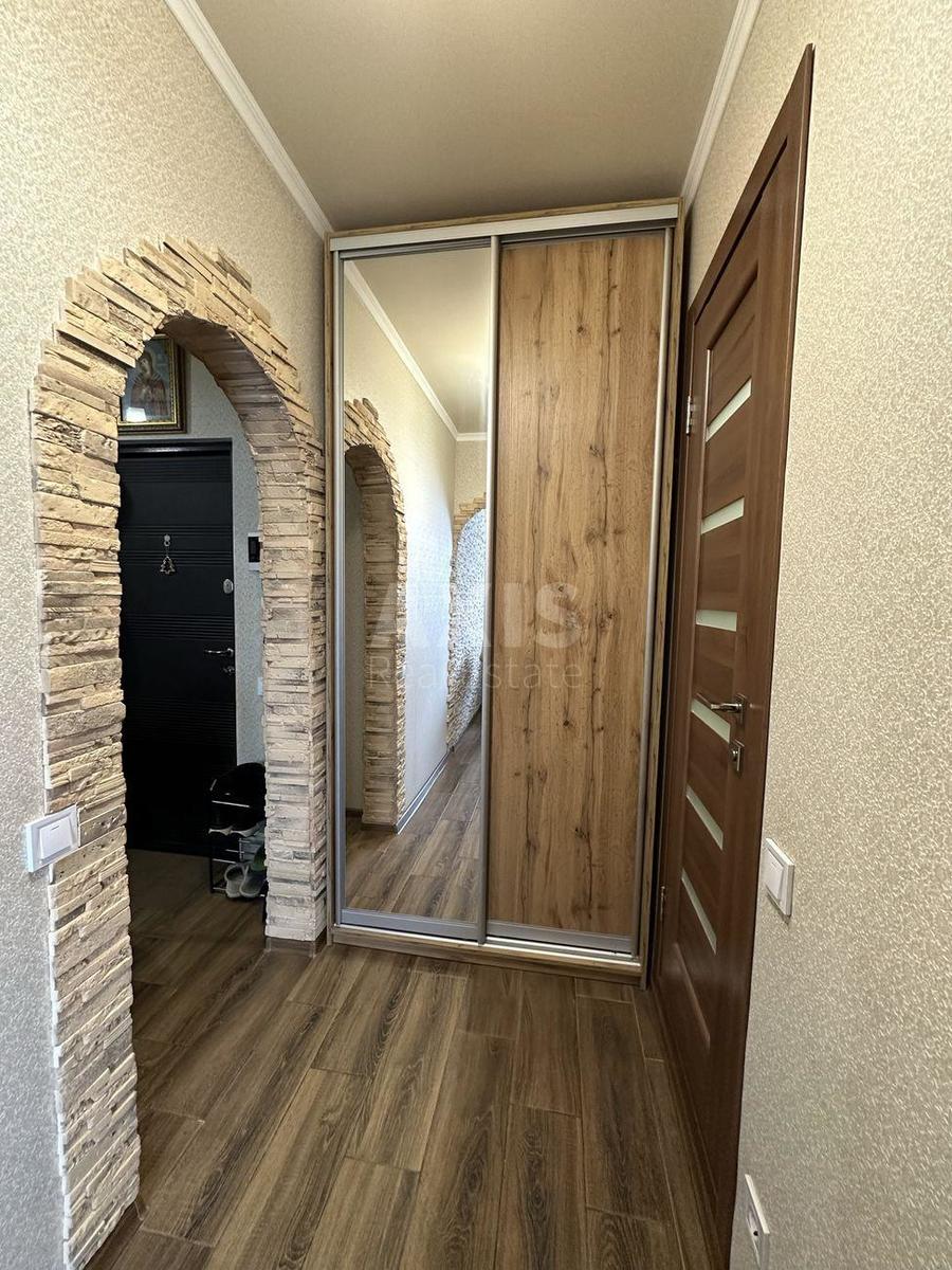2k apartment vul. Dragomanova 1110