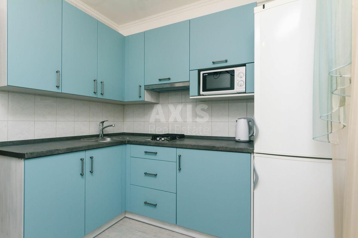 2k apartment vul. Polovec'ka 7/131