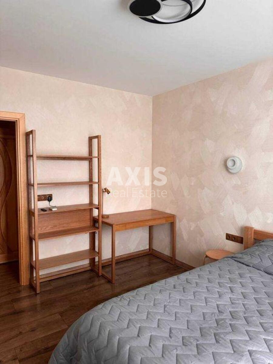 1к квартира ул. Ревуцкого 40Б10