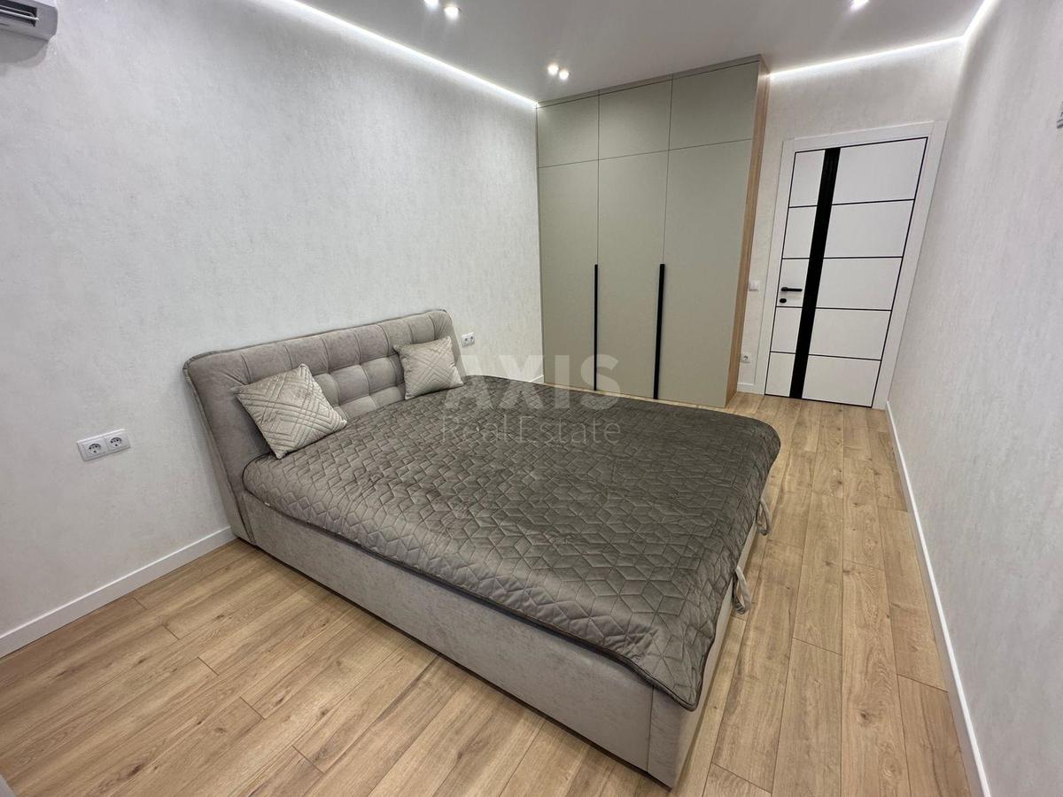 1k apartment vul. Rodyny Kristeriv 202