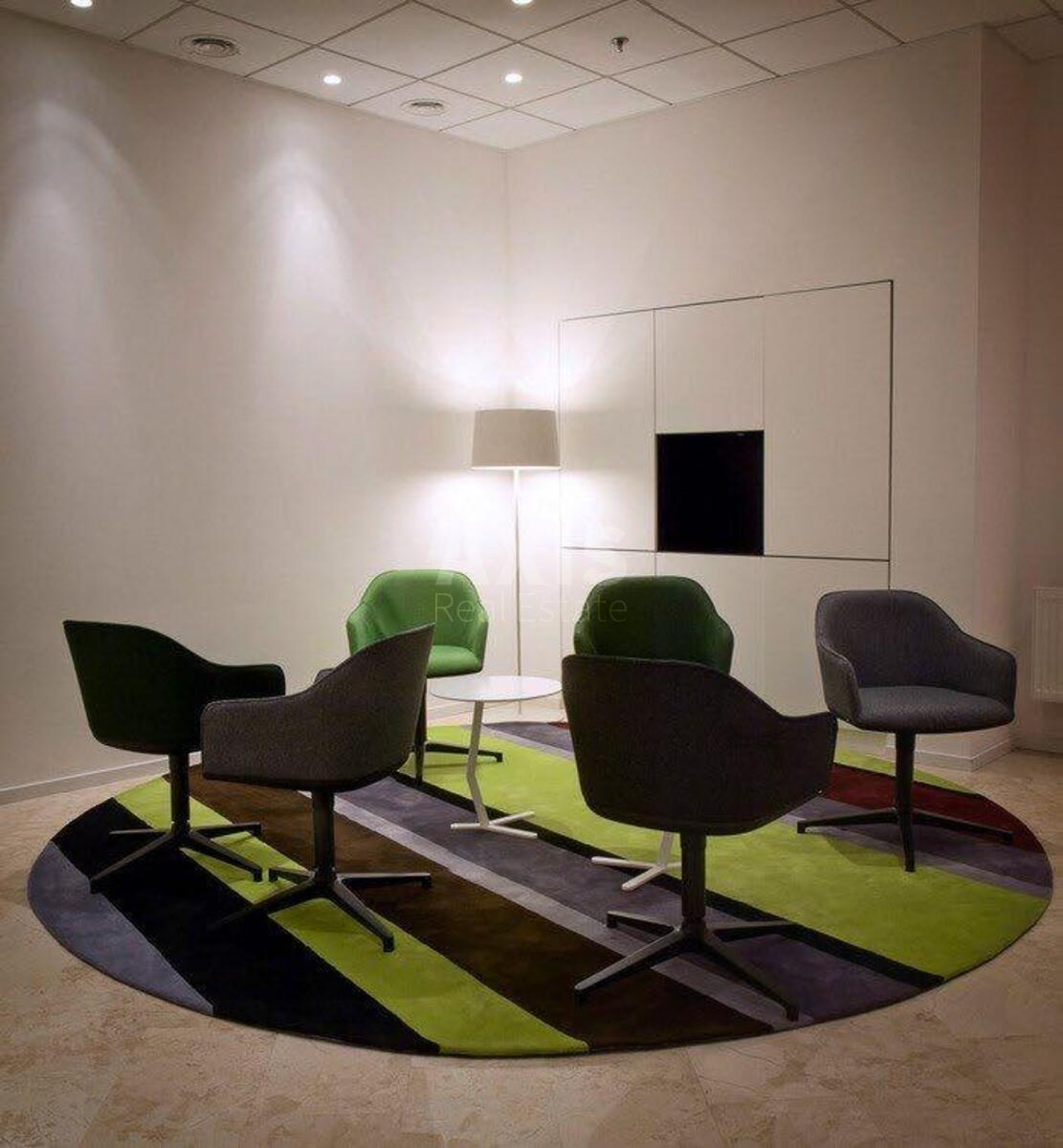 Office vul. Myhajlivs'ka 7, 424m2