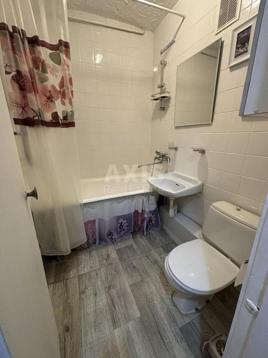 2k apartment pr-t Povitroflots'kyj 76