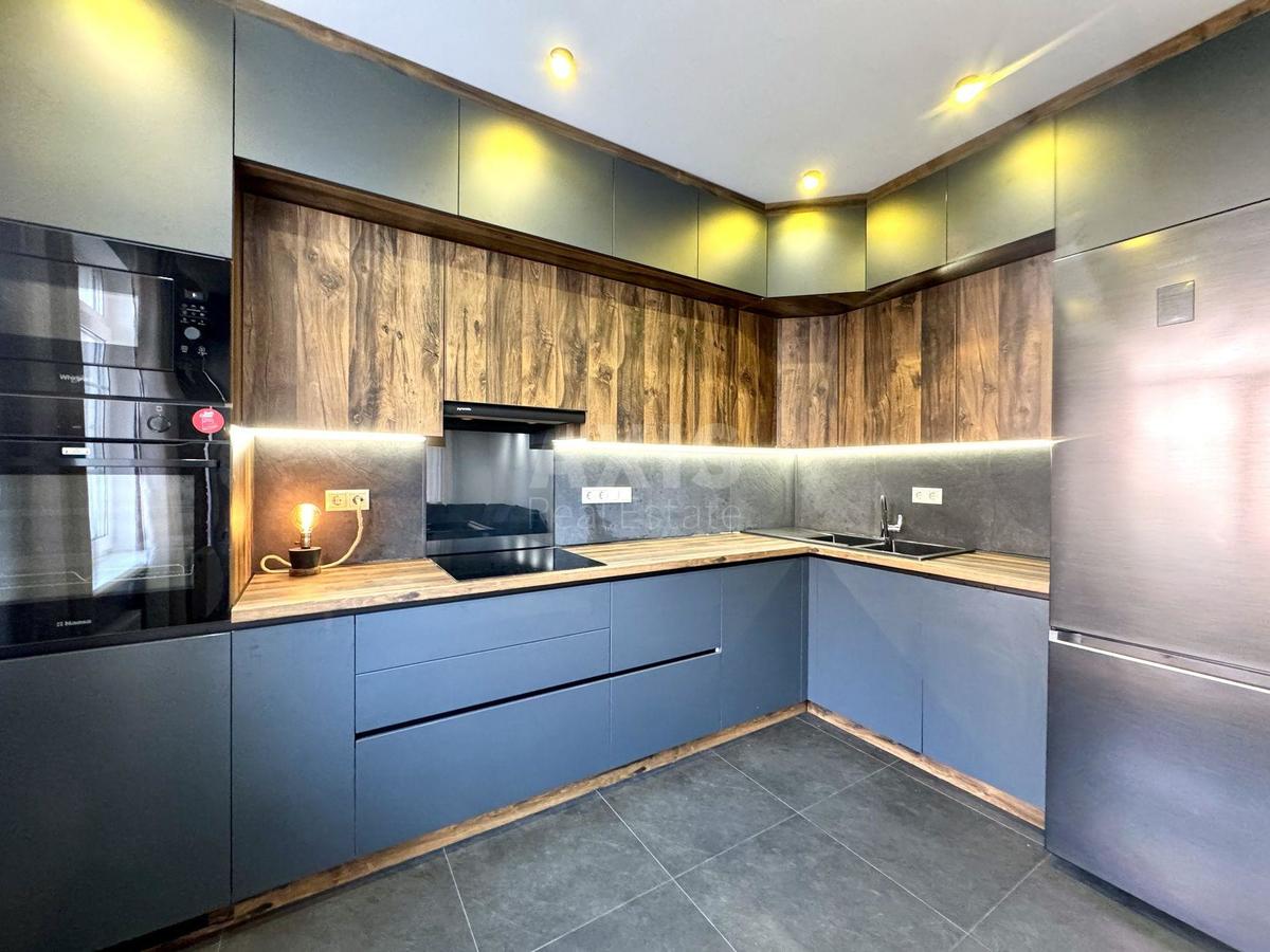 3k apartment vul. Myhajla Maksymovycha 24
