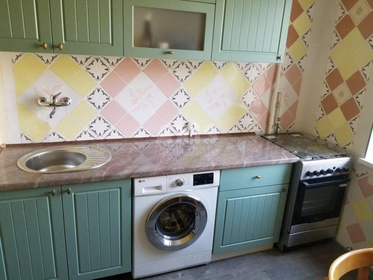 3k apartment vul. Cheljabins'ka 5Б