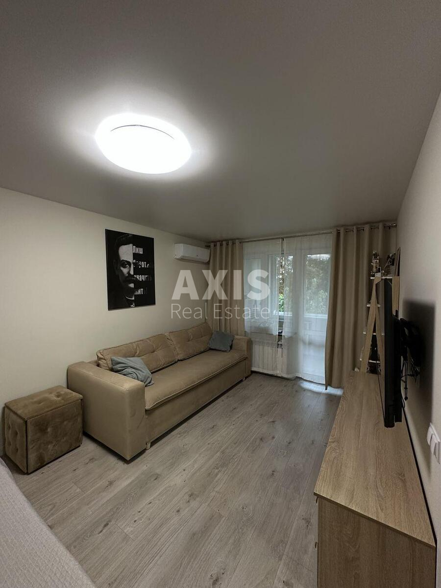 2k apartment vul. Oleha Mudraka 41630613