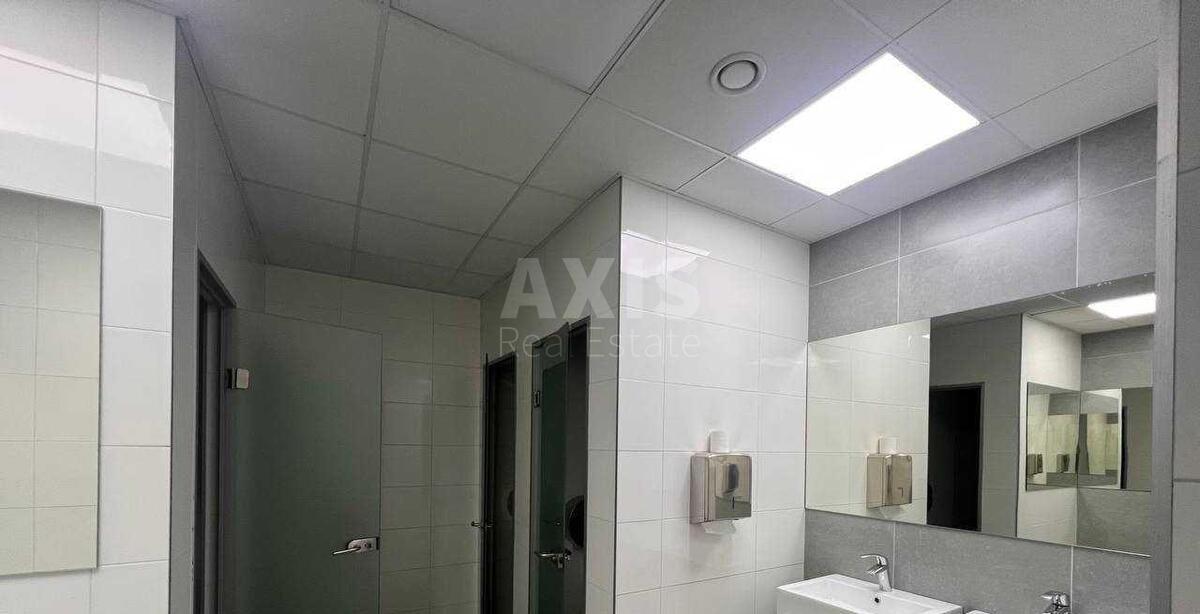 Офис ул. Антоновича 118, 960м24