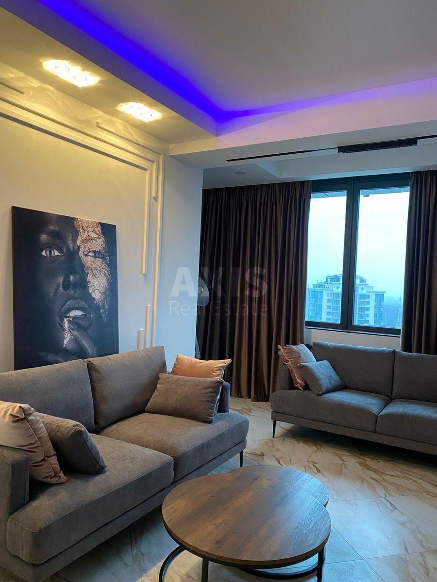 3k apartment vul. Dragomyrova Myhajla 14Б2