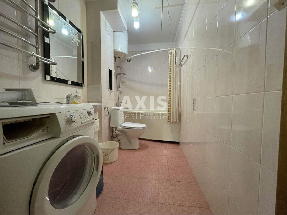 3k apartment vul. Novodarnyc'ka 275
