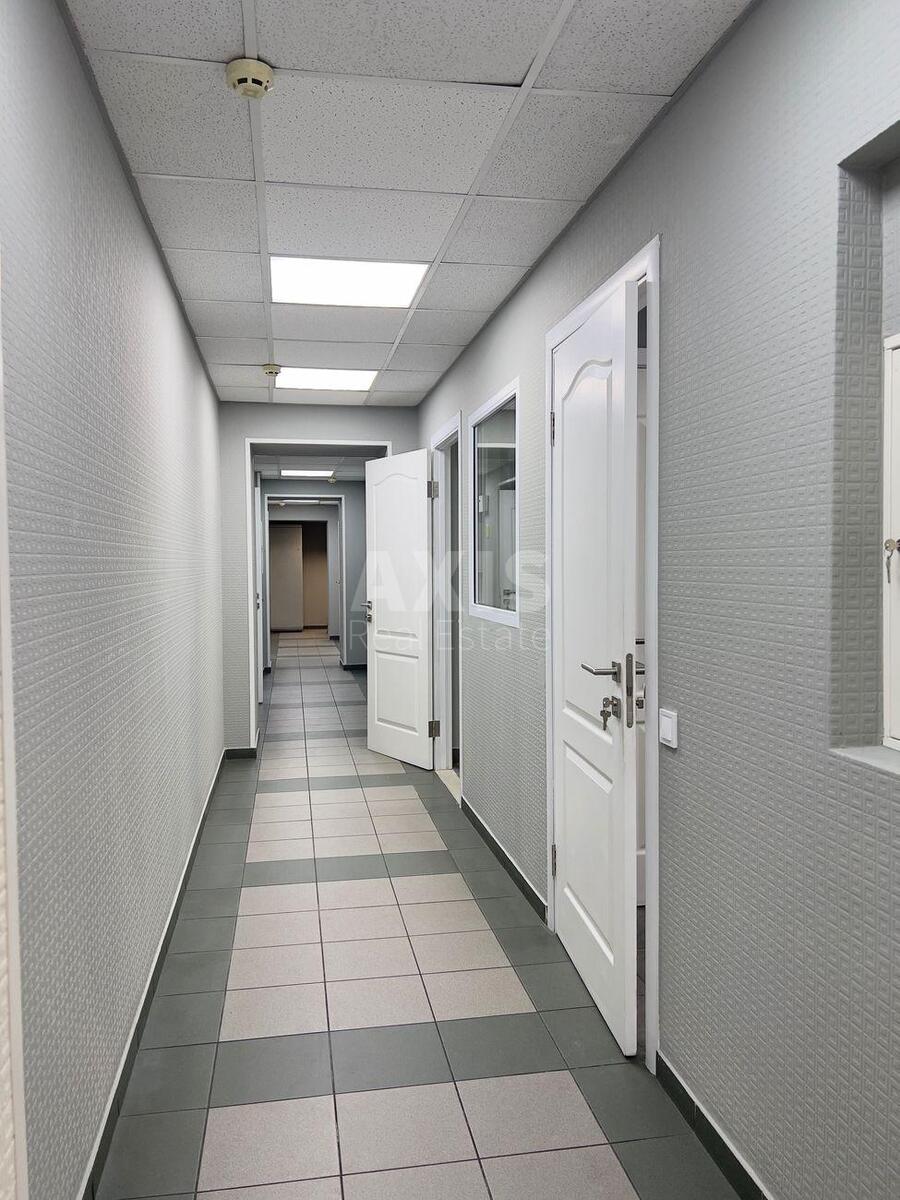 Office vul. Gonchara Olesja 79, 200m2600526
