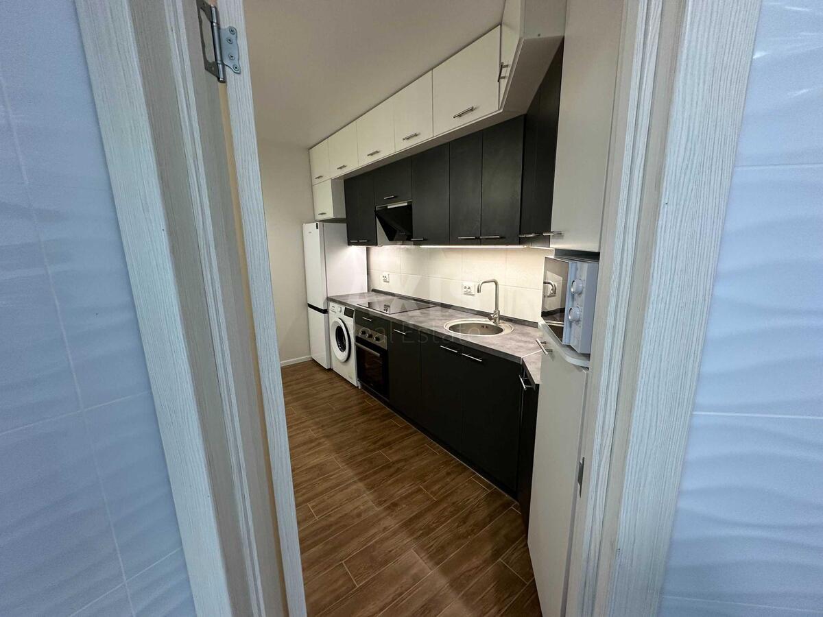 2k apartment vul. Chervonopil's'ka 2Г11