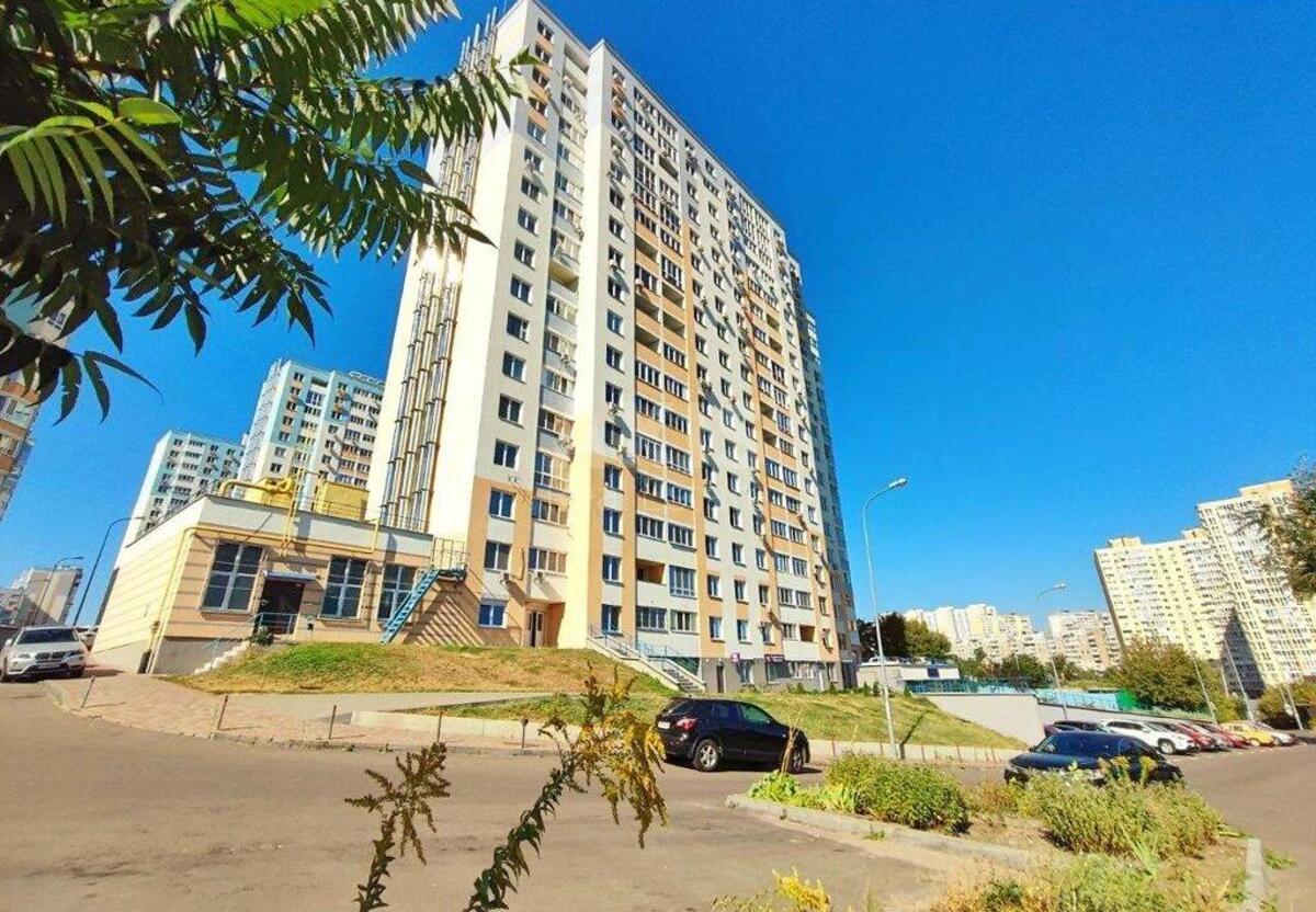 2k apartment vul. Rodyny Kristeriv 11/1