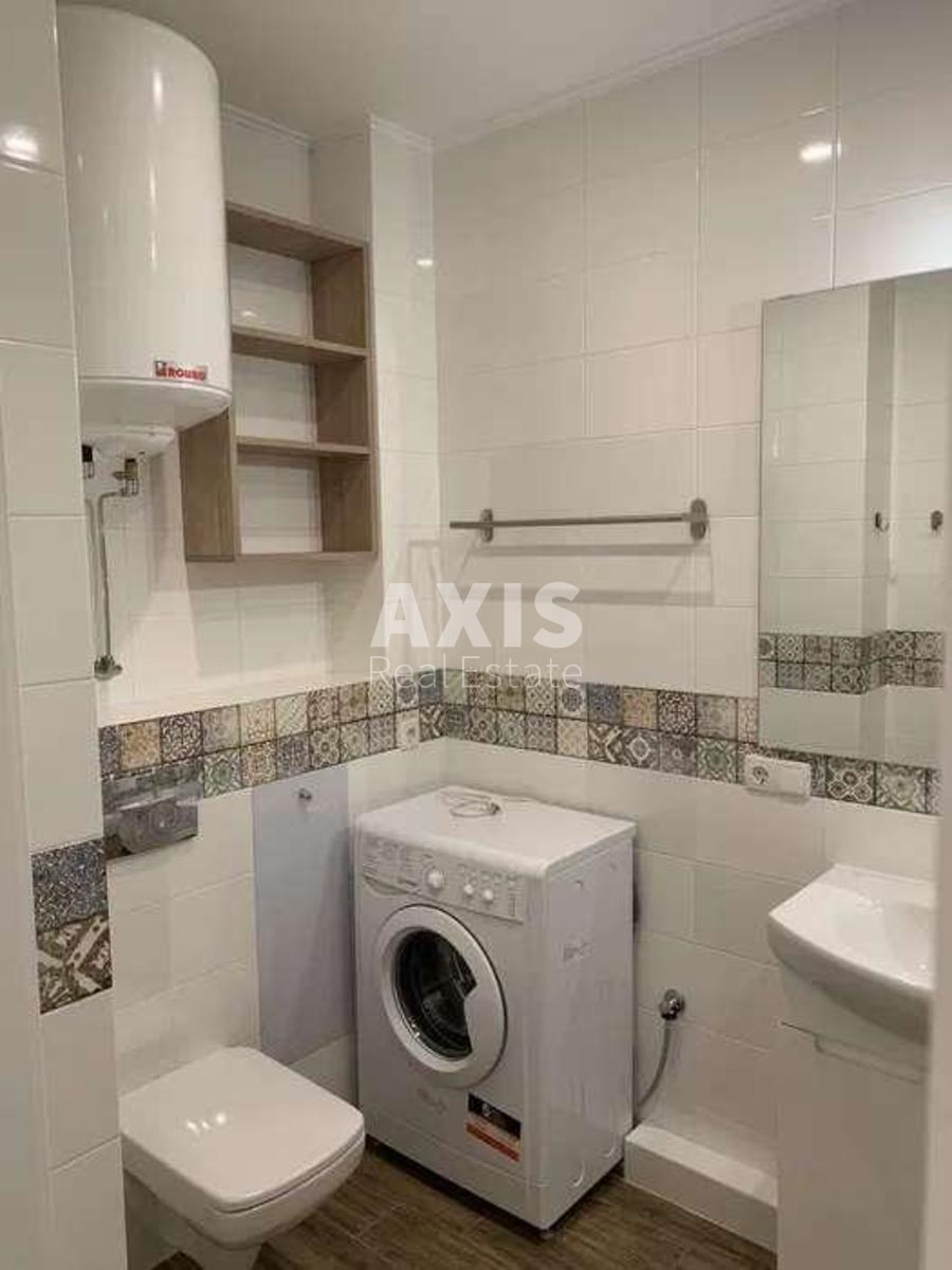 1k apartment pr-t Obolons'kyj 16
