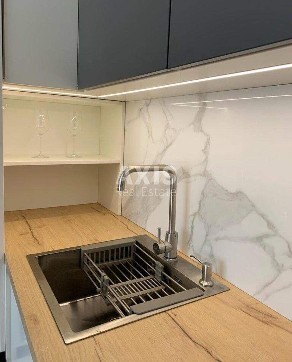 1k apartment nab. Dniprovs'ka 18438422