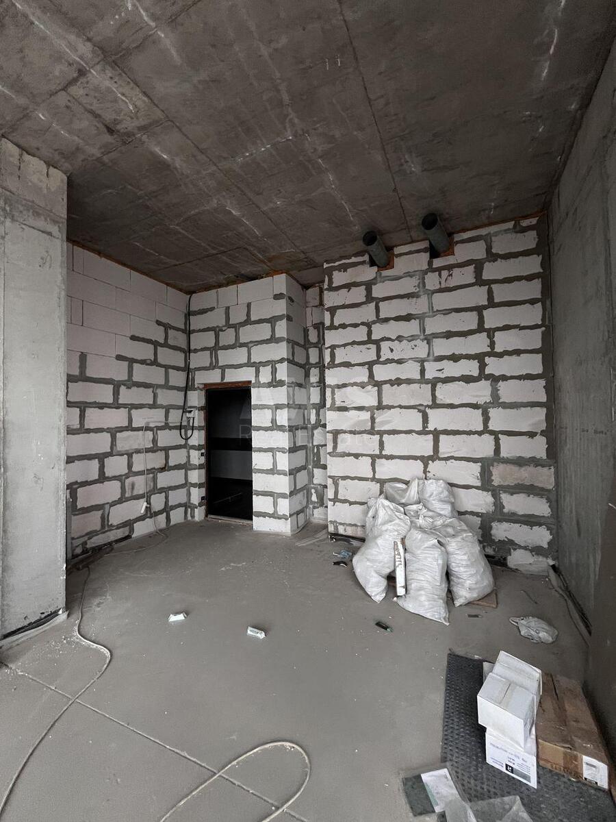 4k apartment vul. Dragomyrova Myhajla 4Б5681711