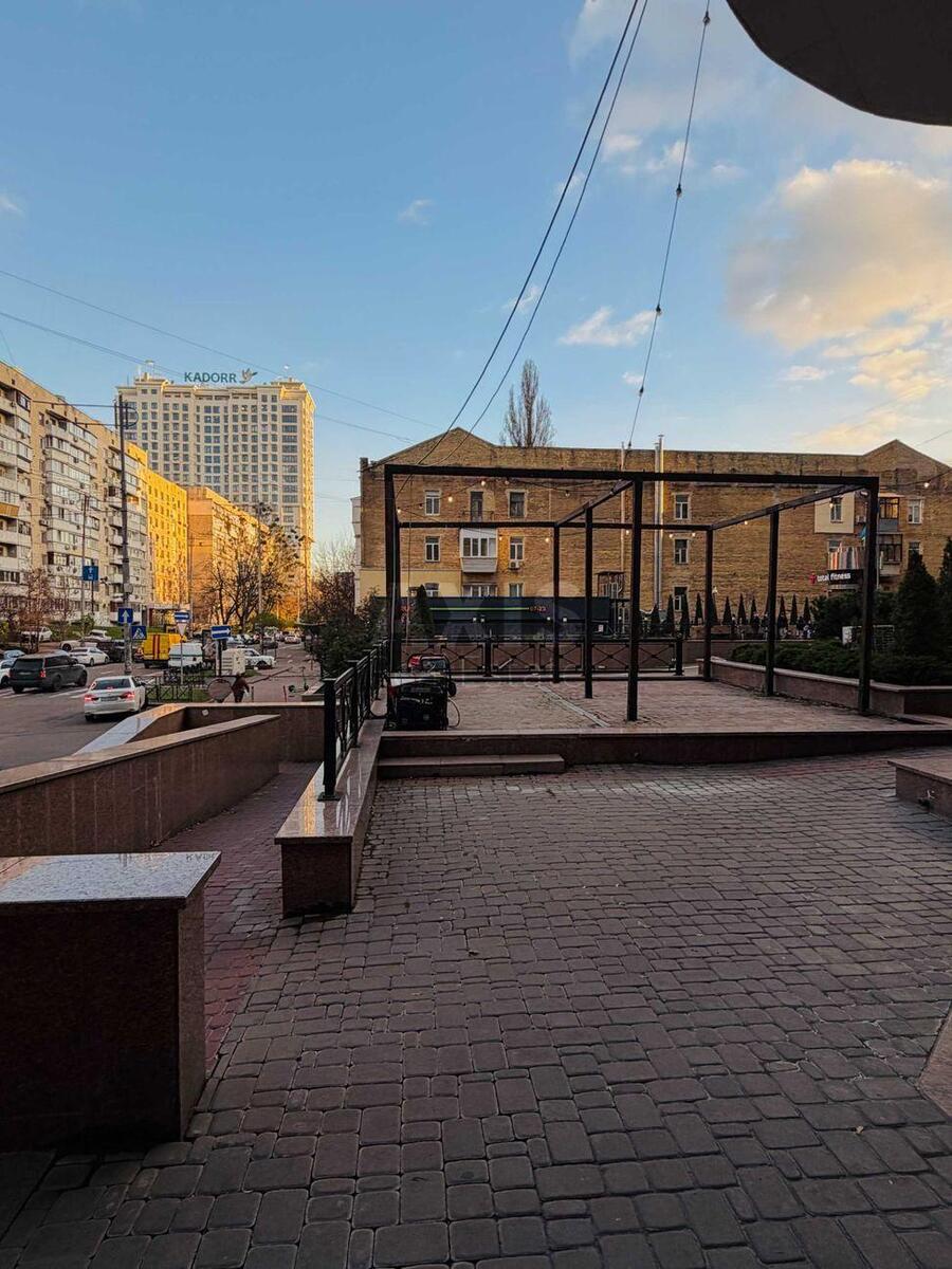 Объект торговли ул. Жилянская 59, 80м2624661