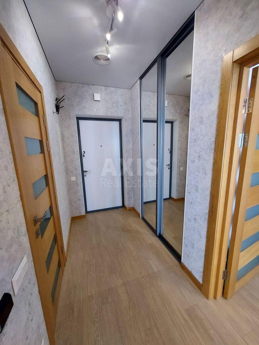 2k apartment vul. Lypkivs'kogo Vasylja Mytropolyta 38572026