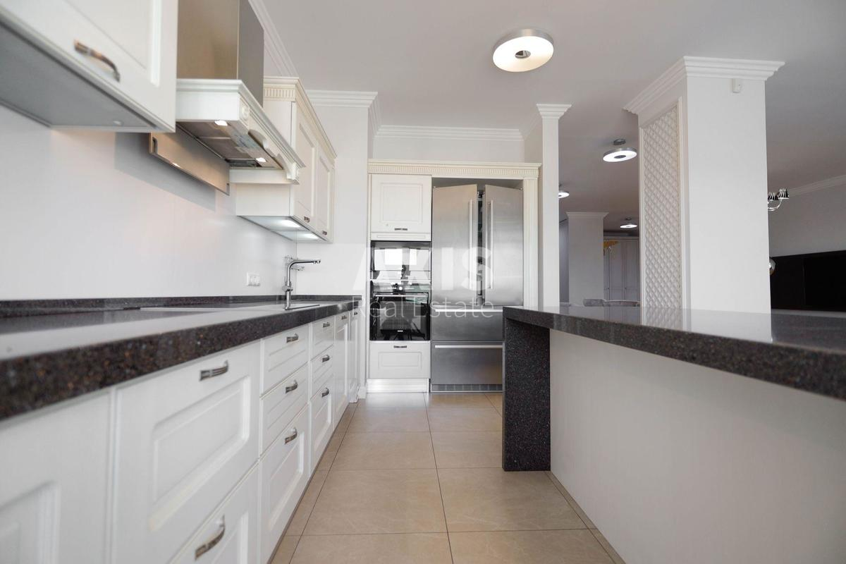 3k apartment vul. Dragomyrova Myhajla 180