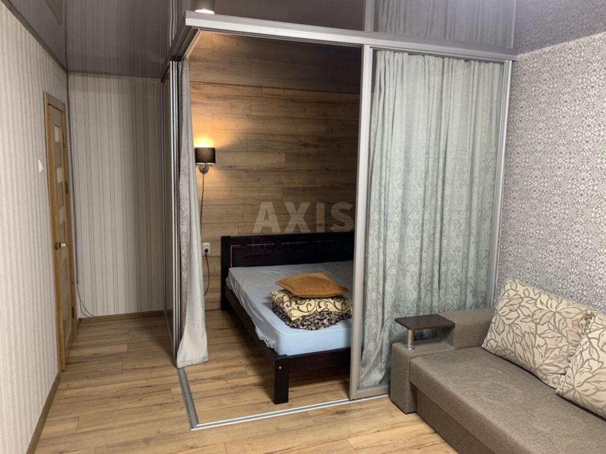 1k apartment vul. Bakyns'ka 37В619671