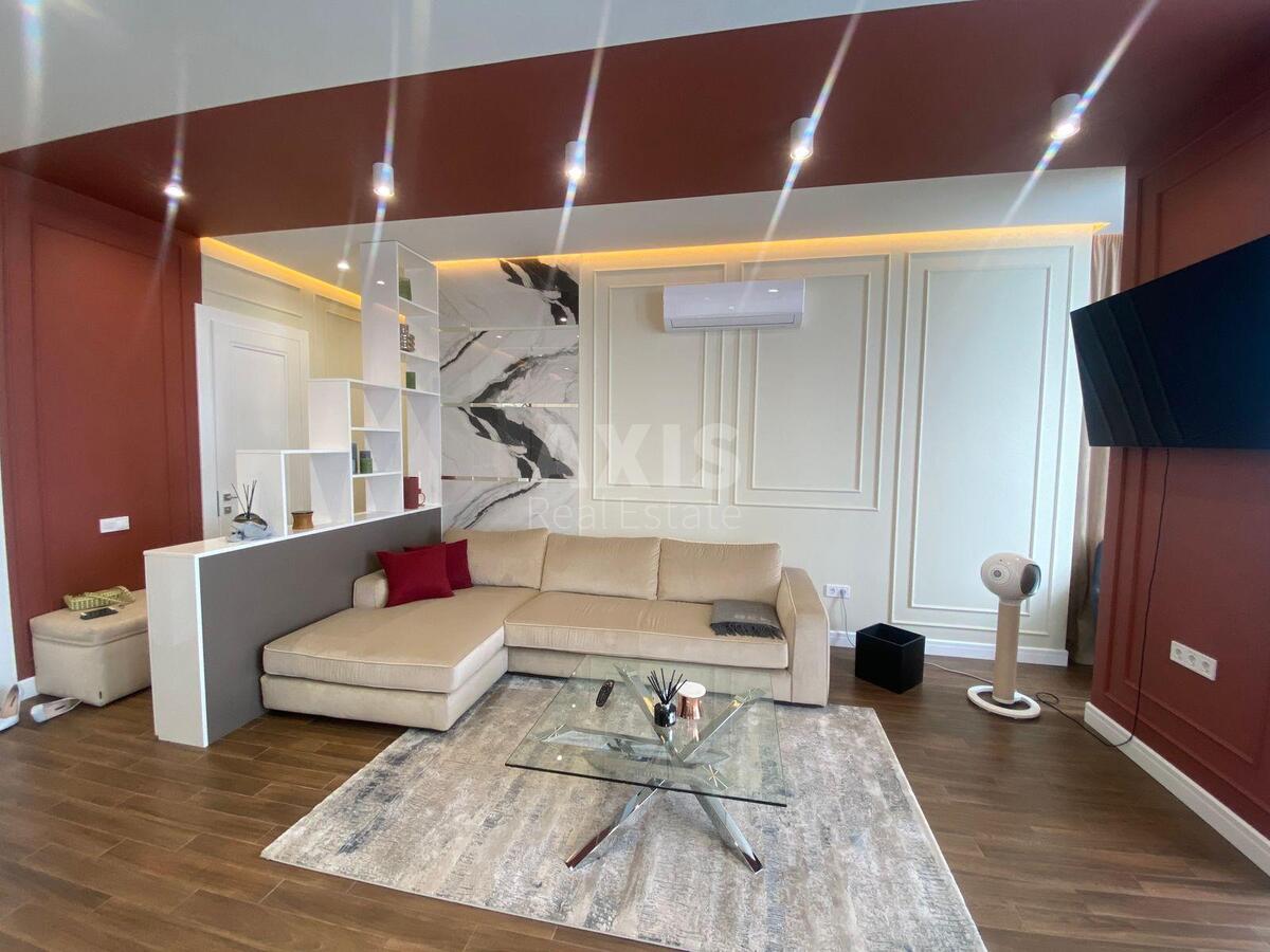 1k apartment bul. Lesi Ukrai'nky 7В5