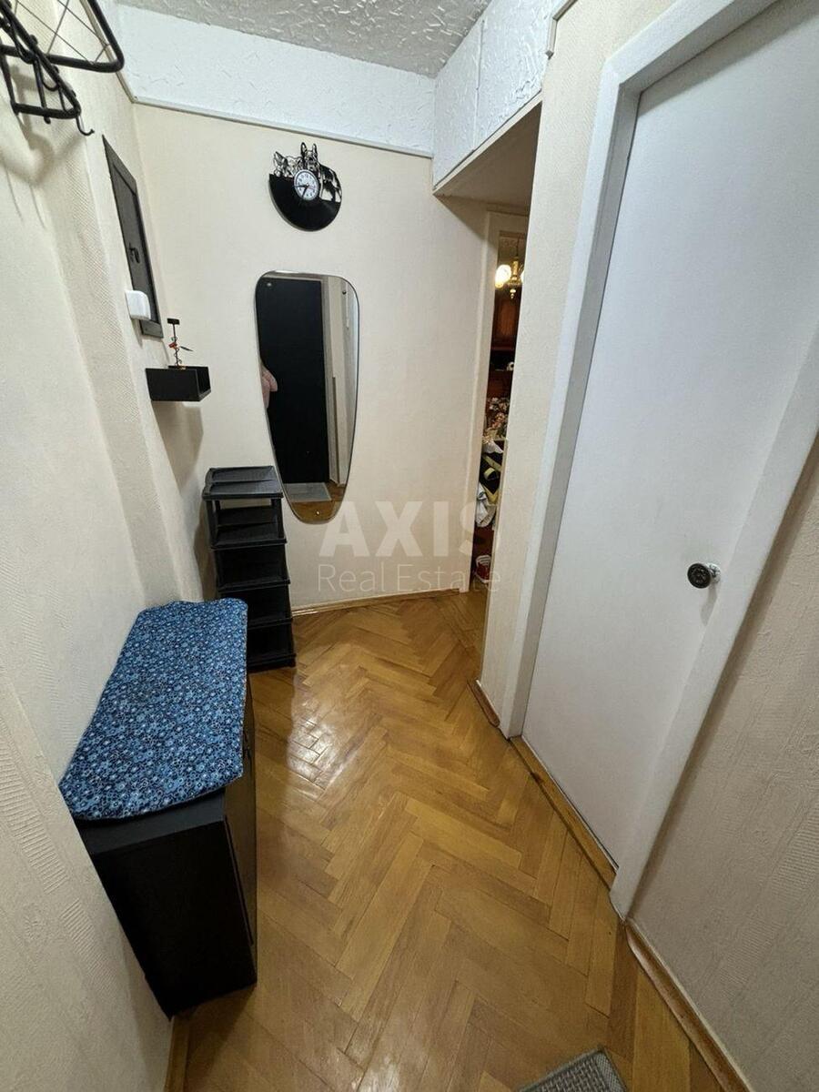 2k apartment pr-t Povitroflots'kyj 77