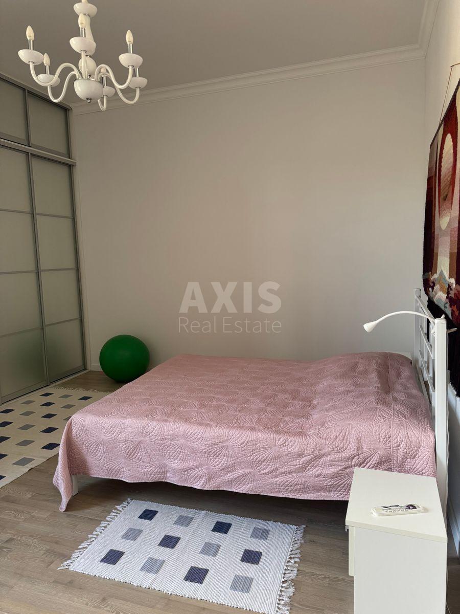 4k apartment vul. Kost'ol'na 15578775