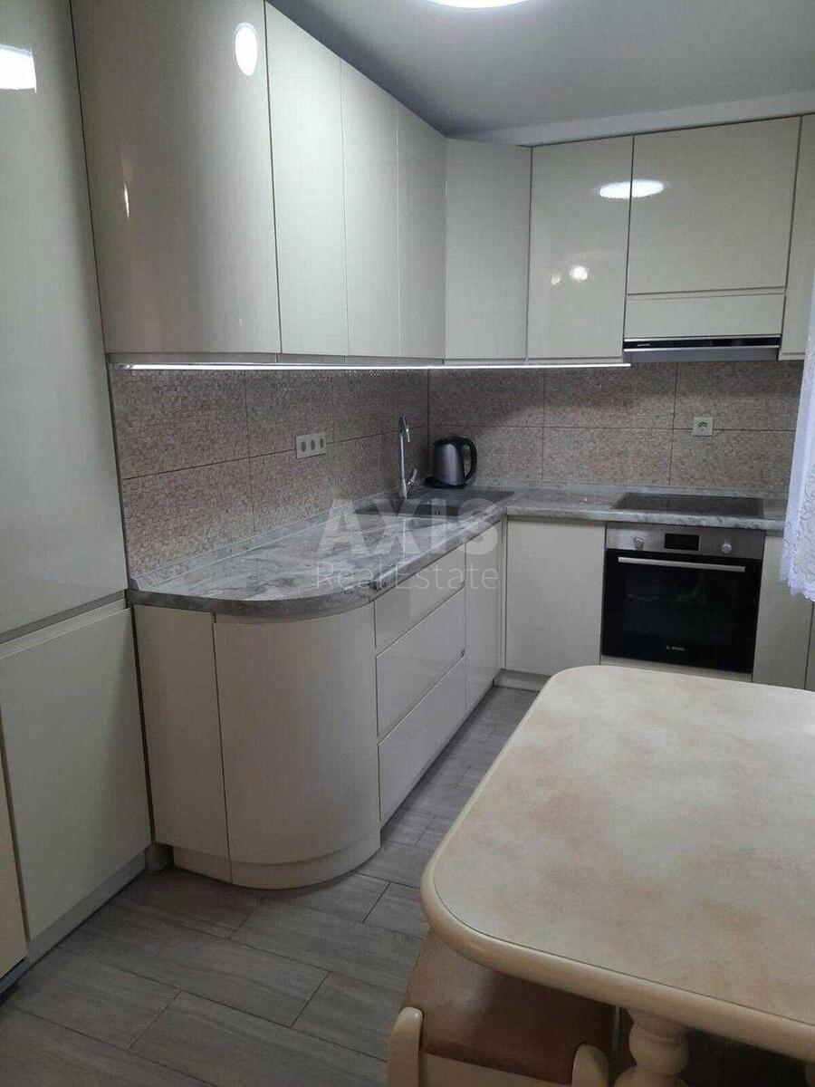 2к квартира ул. Соломенская 35