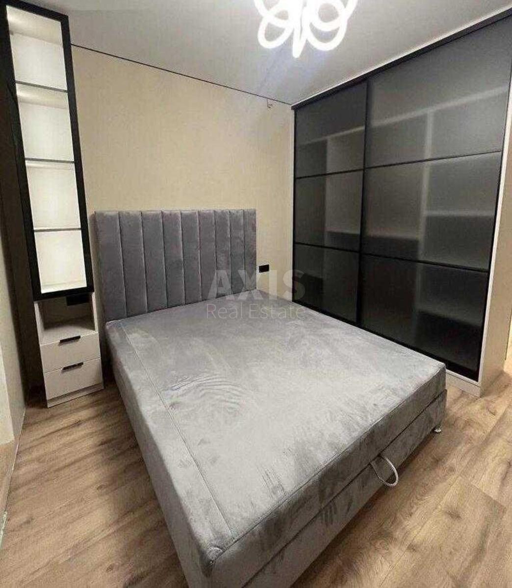 1k apartment vul. Myhajla Maksymovycha 243