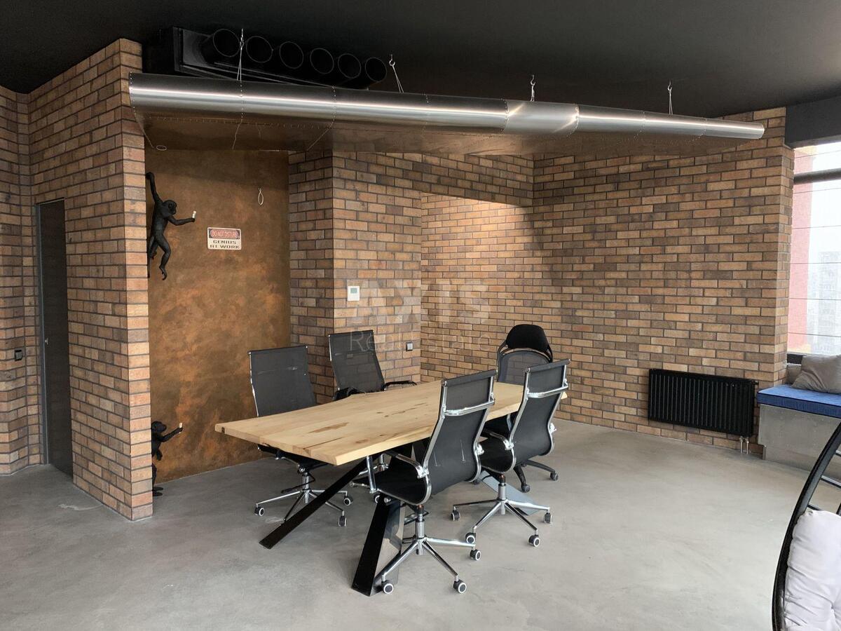 Office vul. Chornovola V'jacheslava 29А, 90m21
