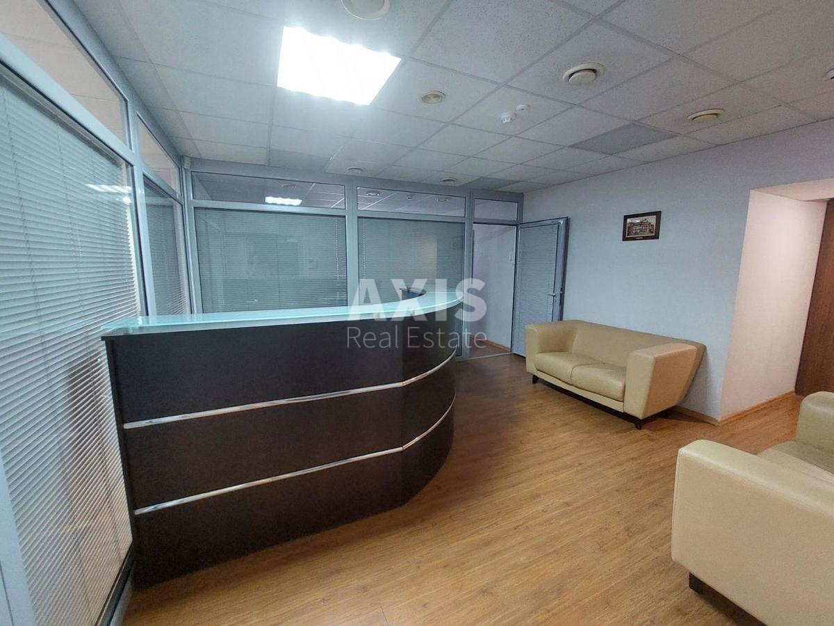 Офис бул. Шевченко Тараса 33Б, 136м20