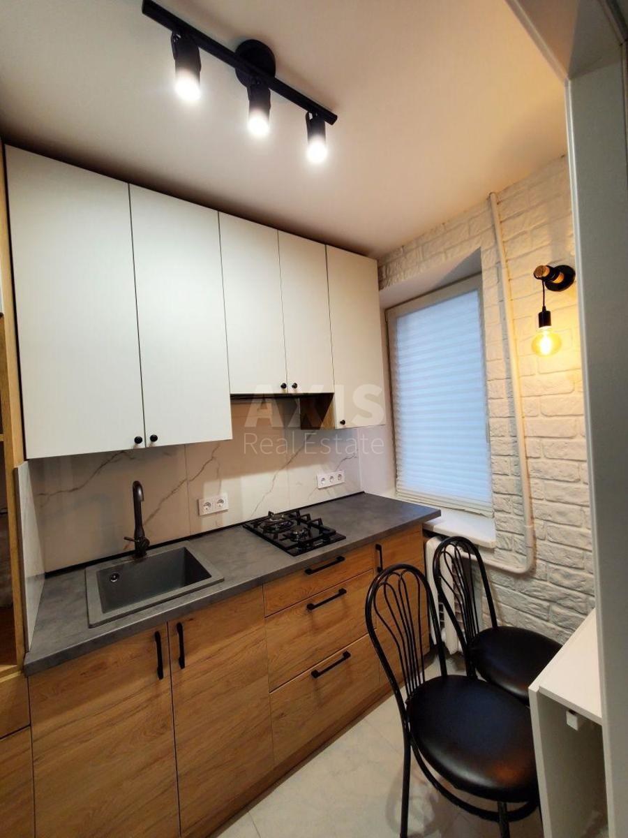 1k apartment vul. Doncja Myhajla 13