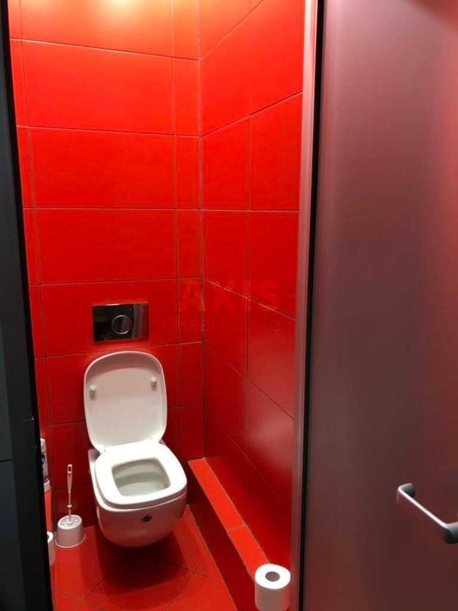 Office vul. Bul'varno-Kudrjavs'ka 29Е, 100m211